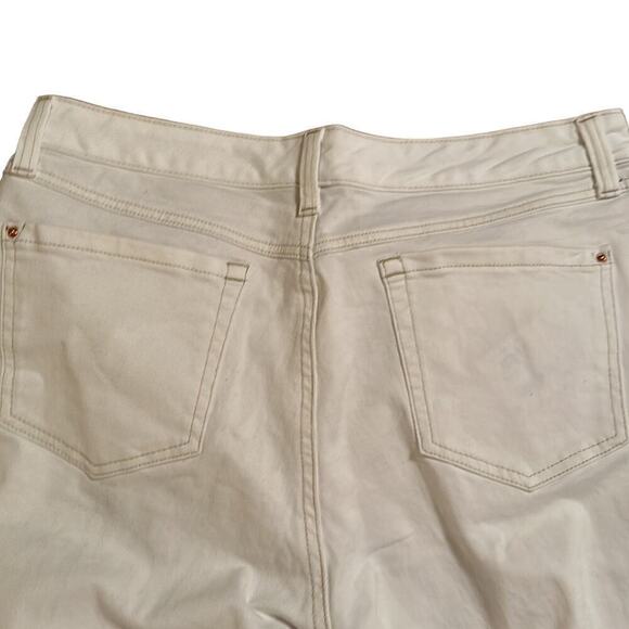 INC International Concepts Women’s Mid Rise White Straight Leg Jeans Size 32 - Picture 10 of 10